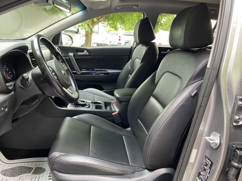 Used 2022 Kia Sportage EX AWD/4WD image 16