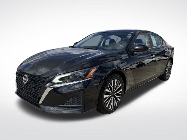 Used 2023 Nissan Altima 2.5 SV FWD image 3