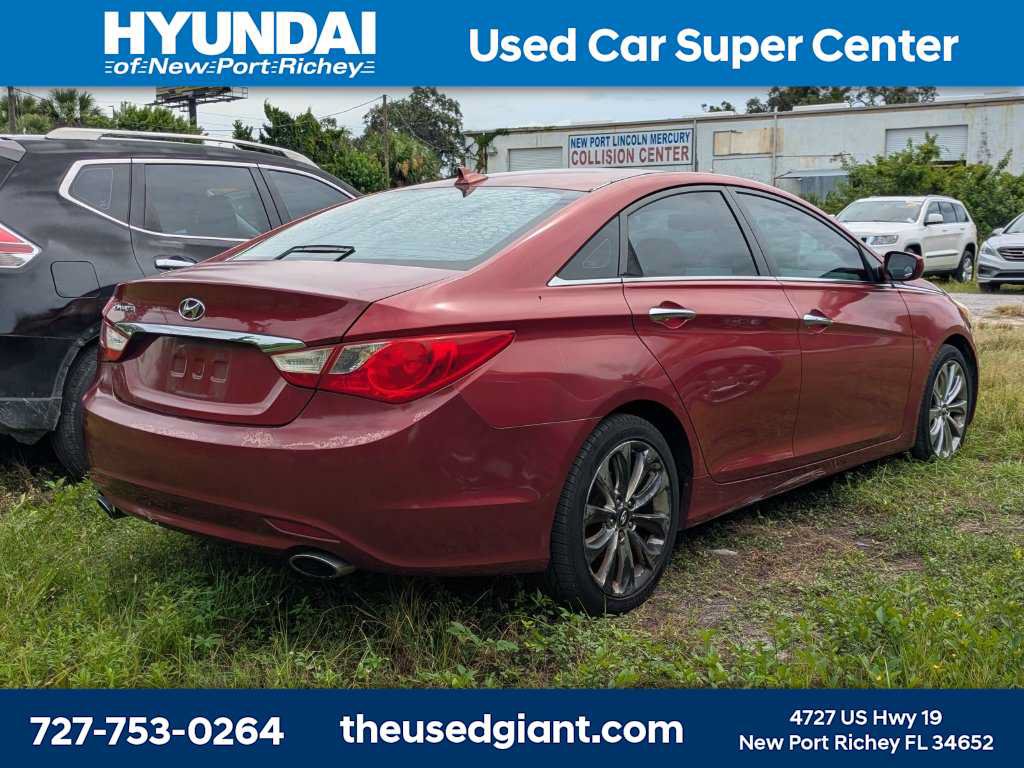 Used 2013 Hyundai Sonata SE FWD image 4