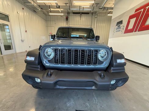 New 2026 Jeep Wrangler Unlimited Sport AWD/4WD image 25
