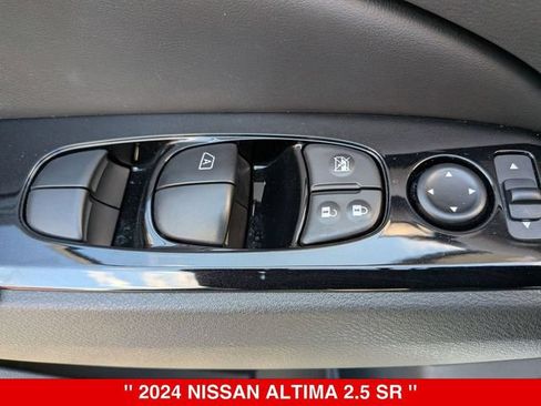 Certified 2024 Nissan Altima 2.5 SR AWD/4WD image 16