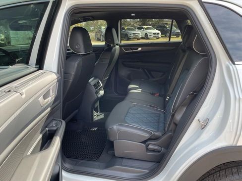 New 2026 Volkswagen Atlas Cross Sport SEL Premium R-Line AWD/4WD image 17