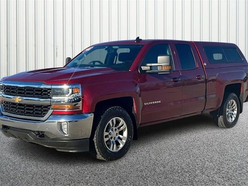 Used 2018 Chevrolet Silverado 1500 LT image 3