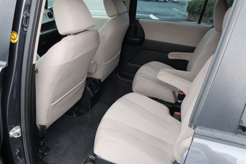 Used 2014 MAZDA MAZDA5 Sport FWD image 25