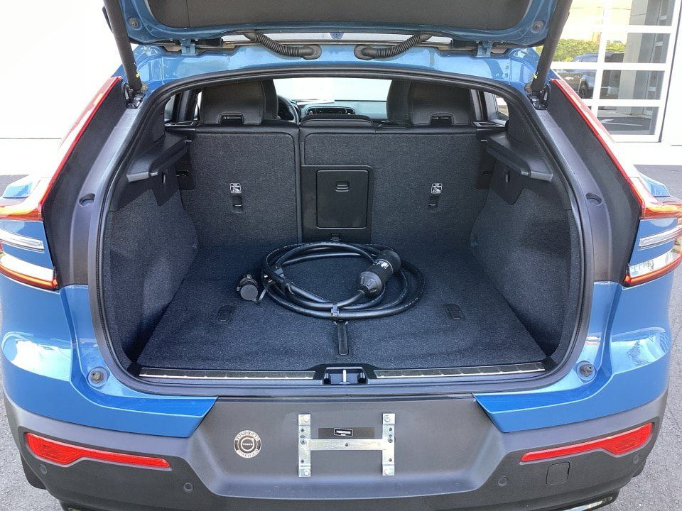Certified 2023 Volvo C40 P8 Recharge Ultimate AWD/4WD image 19