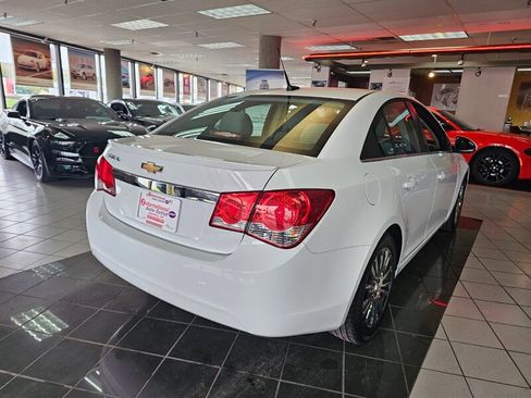Used 2012 Chevrolet Cruze Eco image 6