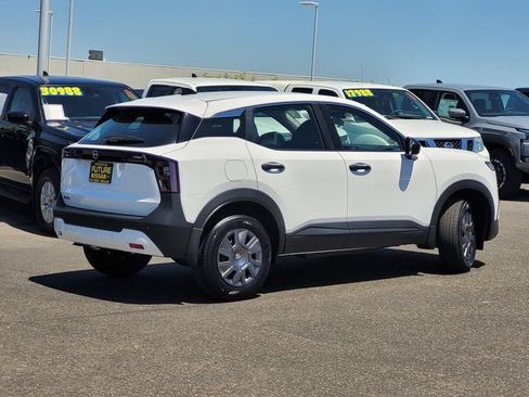 New 2026 Nissan Kicks S FWD image 5