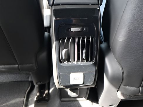 New 2026 Jeep Compass Latitude AWD/4WD image 22
