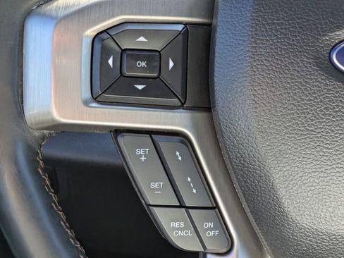 Used 2022 Ford F350 Platinum w/ FX4 Off-Road Package AWD/4WD image 26
