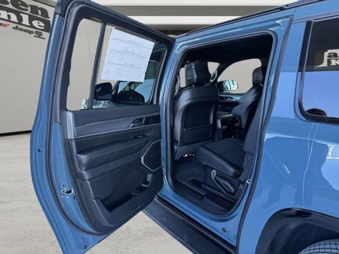 New 2026 Jeep Grand Wagoneer L Limited AWD/4WD image 8