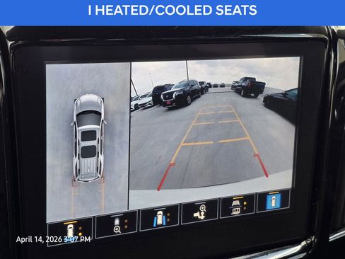 Used 2023 Chevrolet Traverse Premier w/ Redline Edition FWD image 26