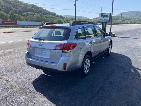 Used 2013 Subaru Outback 2.5i AWD/4WD image 6