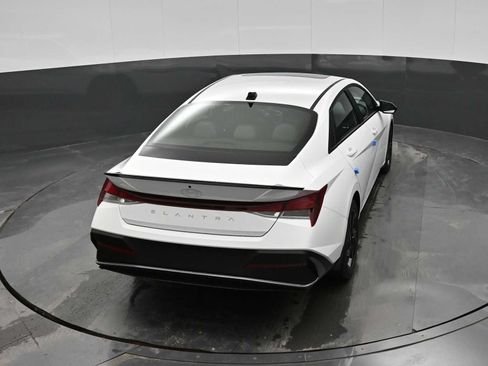 New 2026 Hyundai Elantra SEL Sport FWD image 27