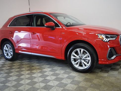 New 2025 Audi Q3 2.0T Premium Plus image 3