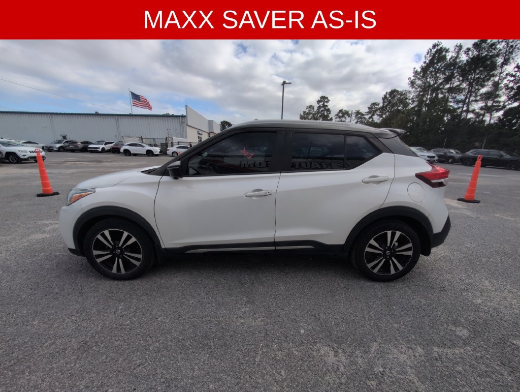 Used 2018 Nissan Kicks SR FWD image 5