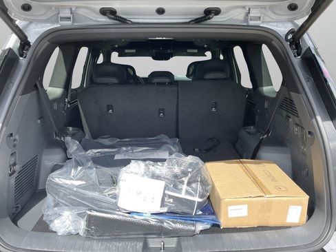 New 2026 Kia EV9 Land w/ Nightfall Edition Package image 8