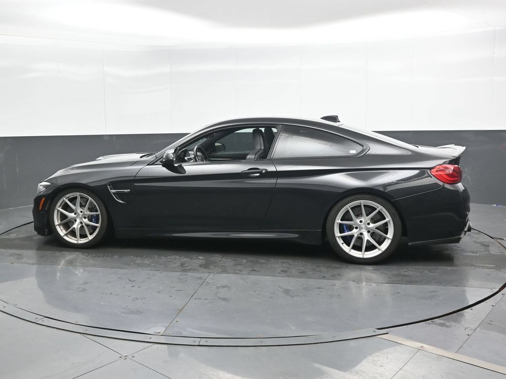 Used 2018 BMW M4 Coupe RWD image 9