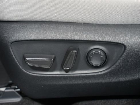 New 2025 Toyota RAV4 XLE image 33