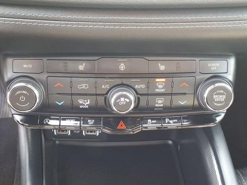 Used 2021 Dodge Durango GT image 8