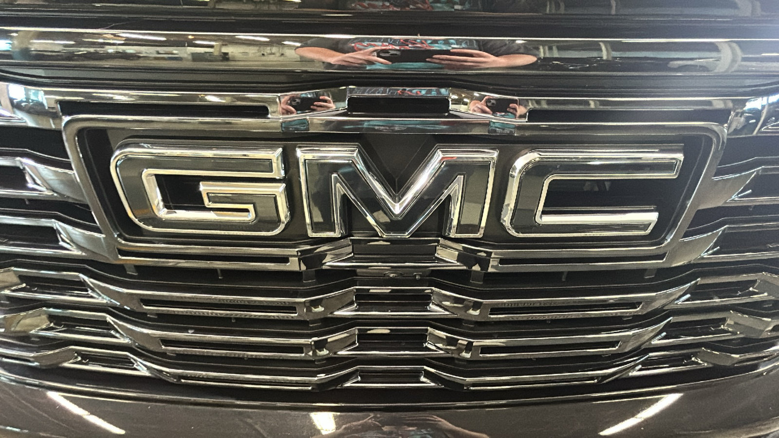 Used 2025 GMC Sierra 1500 Denali Ultimate AWD/4WD image 10