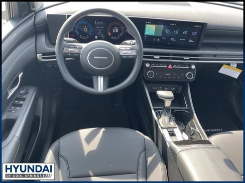 New 2026 Hyundai Tucson SEL Plus AWD/4WD image 13