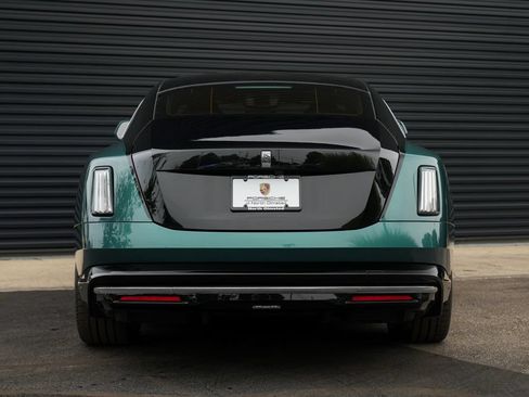 Used 2024 Rolls-Royce Spectre w/ Spectre Launch Package AWD/4WD image 16