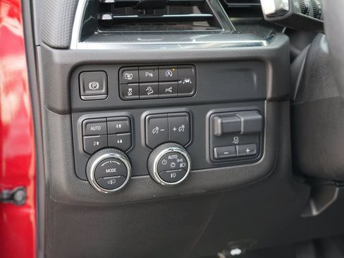Used 2025 Chevrolet Tahoe RST w/ RST Capability Package AWD/4WD image 16