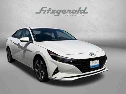 Used 2023 Hyundai Elantra SEL w/ Convenience Package FWD image 1