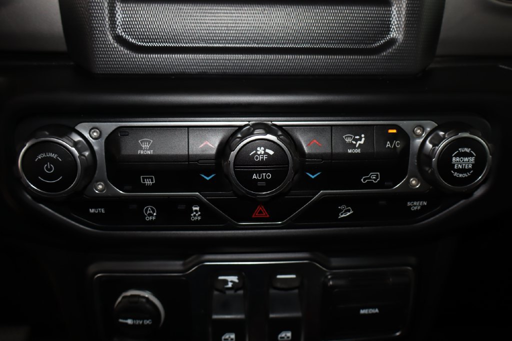 Used 2020 Jeep Wrangler Sport AWD/4WD image 26