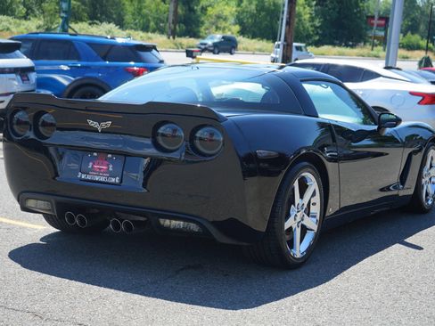 Used 2007 Chevrolet Corvette Coupe w/ Preferred Equipment Group RWD image 27