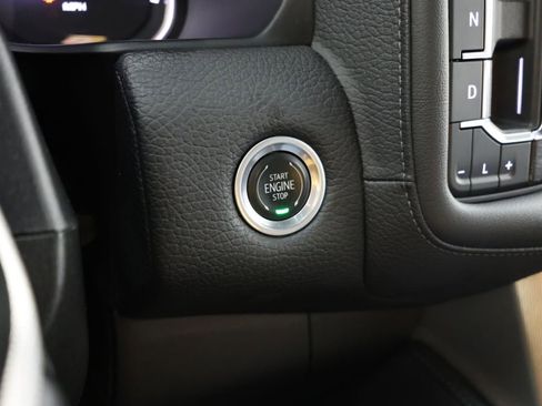 Used 2021 GMC Yukon Denali w/ Denali Premium Package AWD/4WD image 22