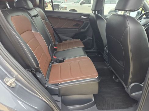 Used 2022 Volkswagen Tiguan SEL R-Line AWD/4WD image 22