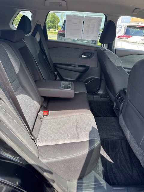 Certified 2023 Nissan Rogue SV AWD/4WD image 17