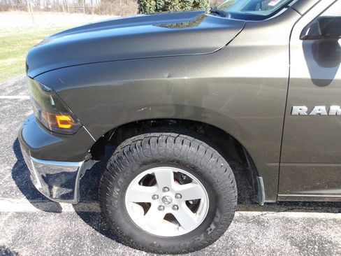 Used 2012 RAM 1500 Classic SLT image 29