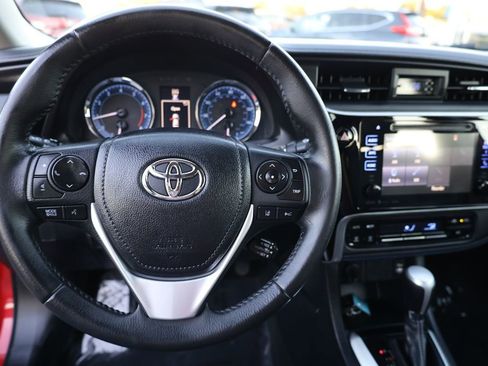 Used 2017 Toyota Corolla SE image 22