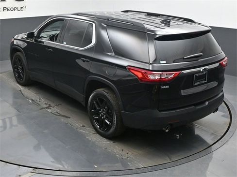 Used 2020 Chevrolet Traverse LT image 43