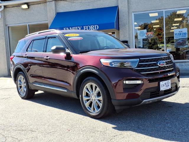 Certified 2022 Ford Explorer XLT w/ Equipment Group 202A AWD/4WD image 1