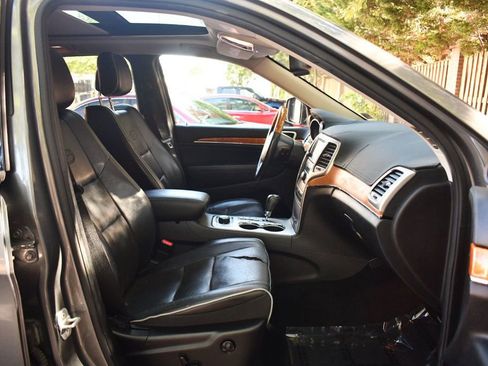 Used 2012 Jeep Grand Cherokee Overland image 22