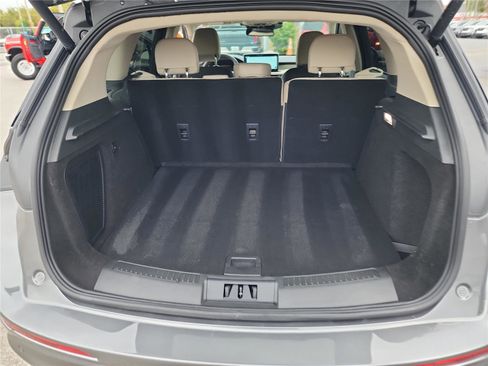 New 2026 Lincoln Corsair Premiere image 17