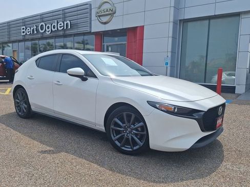 Used 2023 MAZDA MAZDA3 s FWD image 1