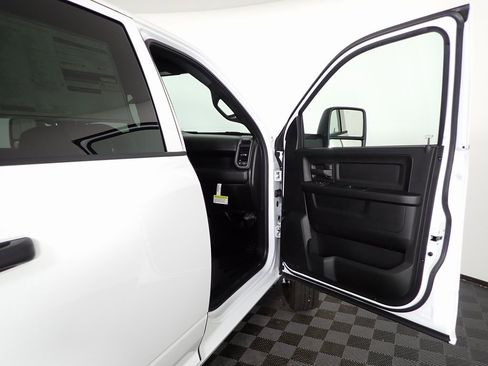 New 2026 RAM 3500 Tradesman w/ Chrome Appearance Group A image 25