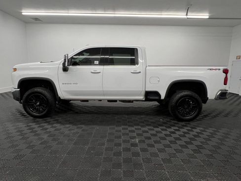 Used 2020 Chevrolet Silverado 2500 LTZ w/ LTZ Plus Package image 2