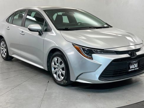 Used 2024 Toyota Corolla LE FWD image 7