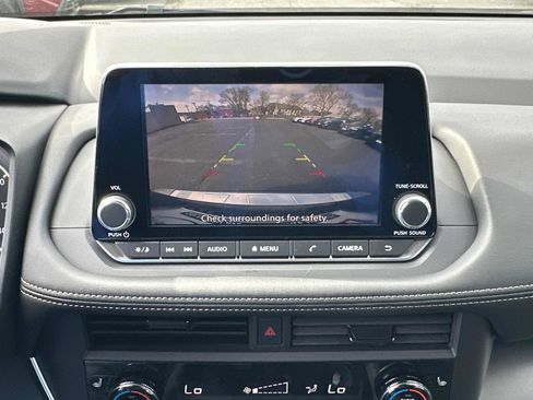 New 2026 Nissan Rogue SV w/ Cold Weather Package AWD/4WD image 33