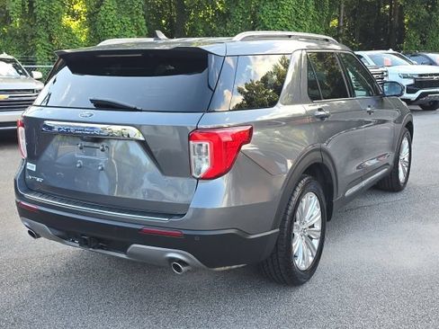 Used 2021 Ford Explorer Limited w/ Equipment Group 301A RWD image 6
