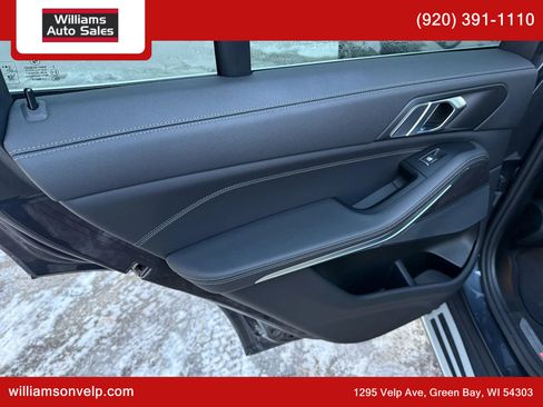 Used 2022 BMW X5 xDrive45e w/ Parking Assistance Package image 12