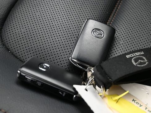 Used 2023 MAZDA CX-5 AWD 2.5 S w/ Preferred Package image 17