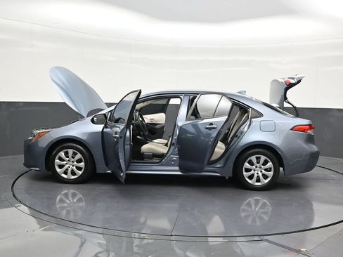 Used 2020 Toyota Corolla LE image 34