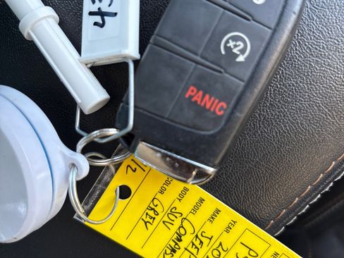 Used 2020 Jeep Compass Latitude image 23