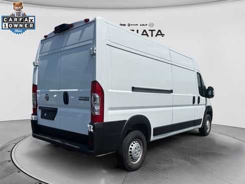 Used 2026 RAM ProMaster 2500 w/ Convenience Group FWD image 5
